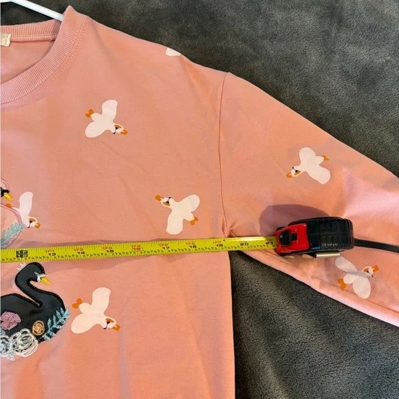 Pink Swan Embroidered Sweatshirt | Floral Birds Crewneck | Size Small - Picture 4 of 6